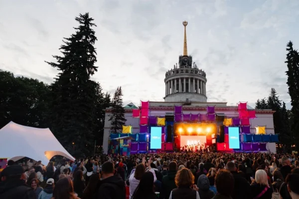 Фестиваль “Покоління” у Києві перенесли на нові дати через безпекову ситуацію